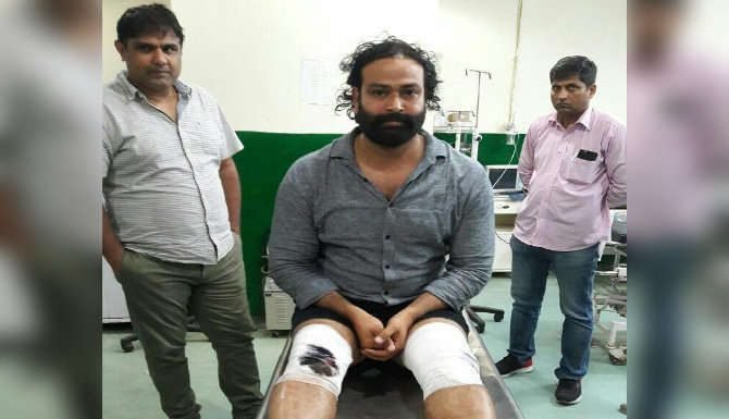 गैंगस्टर अखिलेश सिंह पुलिस मुठभेड़ में घायल
