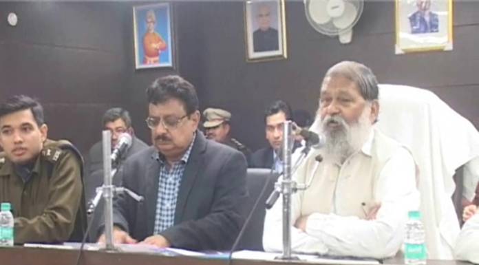 पानीपत – बैठक में आ रही छोटी छोटी शिकायतों पर स्वास्थ्य मंत्री अधिकारियों से हुए नाखुश