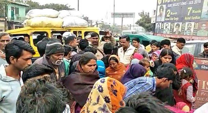आगरा – सूदखोरों के डर से एक युवक ने की आत्महत्या