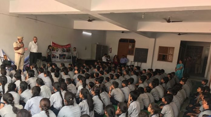 पानीपत – विद्यार्थियों को यातायात नियमों की बारीकी से जानकारी देकर जागरूक किया