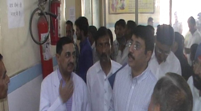 हल्द्वानी – नवनियुक्त कमिश्नर राजीव रौतेला ने अस्पताल का किया औचक निरीक्षण