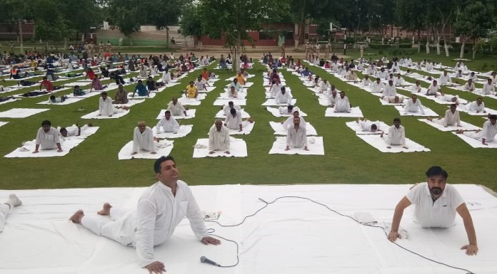 करनाल – योग दिवस पर कैदियों ने दिखाया योग के प्रति उत्साह