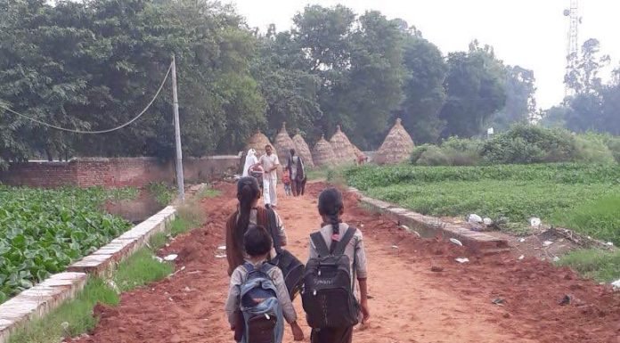करनाल – साम्बली गांव के एकमात्र रास्ते को है पिछले तीस सालों से ठीक होने का इंतजार