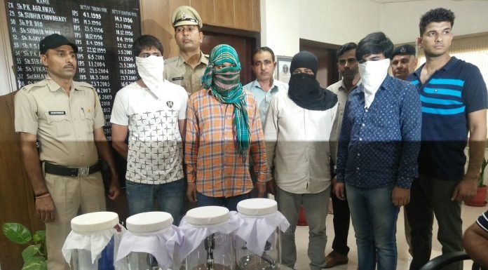 करनाल – करनाल पुलिस ने लूटने की योजना बना रहे लुटरों को काबू किया