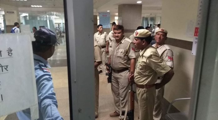 करनाल – जेल में कैदियों में चाकू चलने से 2 घायल