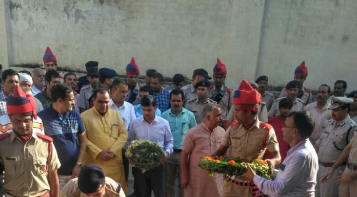 करनाल – बहादुर पुलिसकर्मी नरेन्द्र कुमार की राजकीय सम्मान के साथ भावभीनी अंतिम विदाई