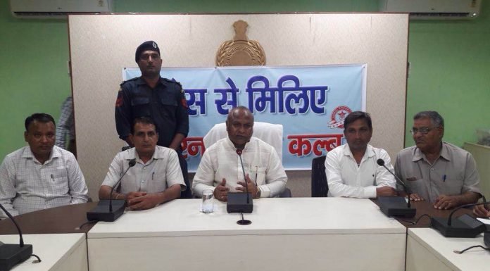 करनाल – पत्रकारों की सभी मांगें मुख्यमंत्री के सामने रखी जाएंगी और पूरी करने की कोशिश भी की जाएगी : मंत्री कर्णदेव काम्बोज