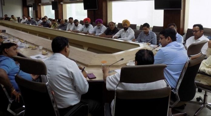 Karnal:पत्रकार का काम समाज को जोडऩा है, तोडऩा नही- उमेश जोशी