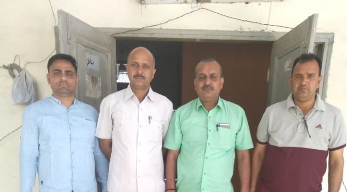 Karnal:पुलिस की वर्दी पहनकर गाड़ी लूटने वाले पहुंचे जेल