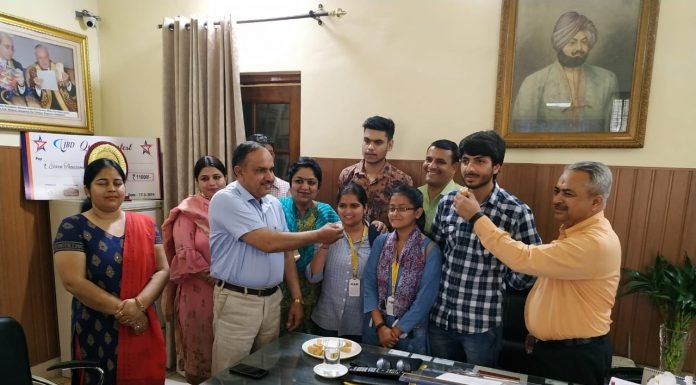 Karnal:दयाल सिंह कॉलेज के विद्यार्थियों ने कुरुक्षेत्र विश्वविद्यालय की मेरिट सूची में बनाया स्थान