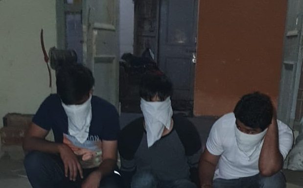 Karnal: पुलिस ने क्रिकेट मैच पर सट्टा खेलते किए तीन गिरफतार