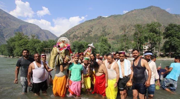 कुल्लू-18 साल बाद नए रथ में विराजमान हुई माता नैणा उग्रतारा