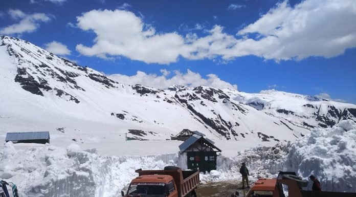 कुल्लू-सैलानियों के लिए अच्छी खबर, कर सकेंगे रोहतांग का दीदार