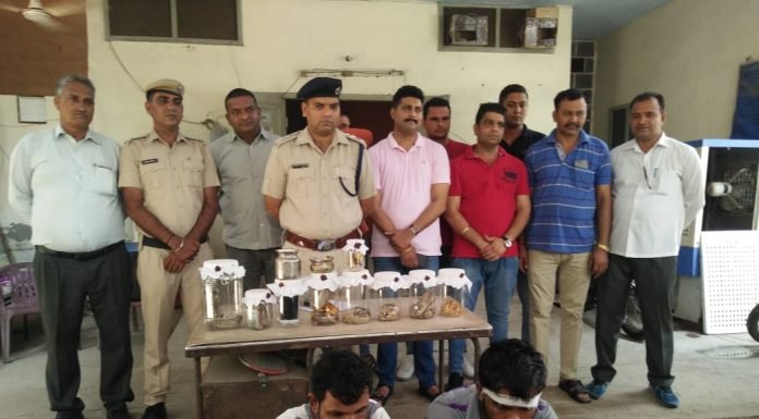 करनाल- सैक्टर-9 में हुई लूट का मुख्य आरोपी साथी सहित गिरफतार