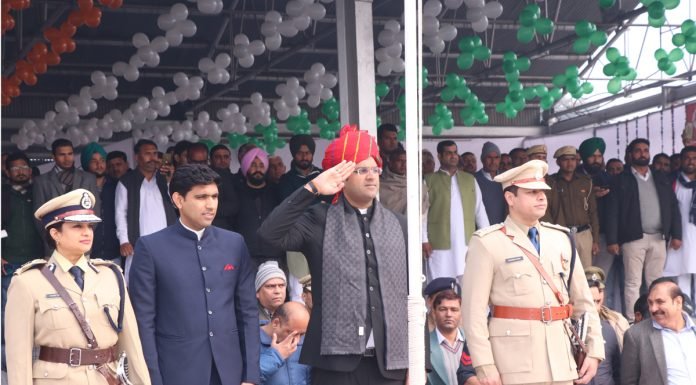 करनाल -71वें गणतंत्र दिवस पर उप-मुख्यमंत्री दुष्यंत चौटाला ने करनाल में ध्वजारोहण किया