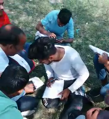 पानीपत -12वीं की परीक्षा शुरू होने के कुछ ही मिनट बाद व्हाटसअप पर आया हिन्दी का पेपर
