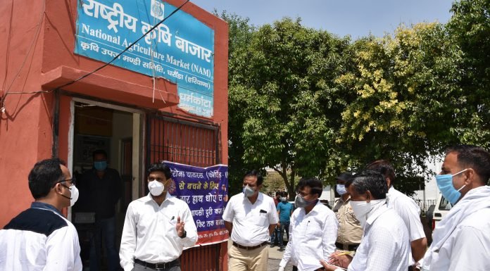Karnal – शैड्यूल के अनुसार ही किसानों की खरीदें फसल, अन्यथा होगी कार्रवाई – डीसी –