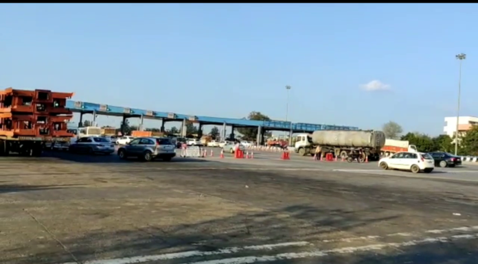 पानीपत -वर्दी टांगकर टाेल टैक्स बचाना रिटायर्ड एसआई को पड़ा महंगा