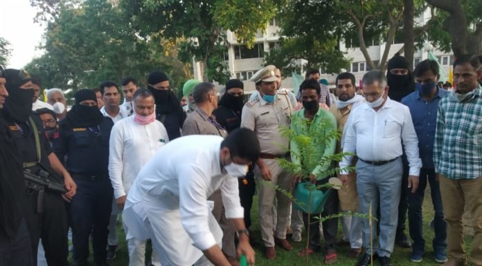 करनाल – प्रदेश के सभी गांवों में बनाई जाएंगी मिनी लाईब्रेरी: उप मुख्यमंत्री दुष्यंत चौटाला