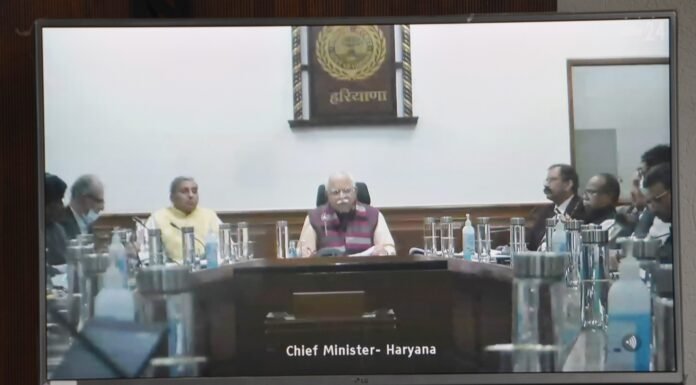 करनाल -मुख्यमंत्री मनोहर लाल ने उपायुक्तों को वैक्सीनेशन ,पी.पी.पी. में आय व जाति सत्यापन का कार्य जल्द करने के निर्देश दिए