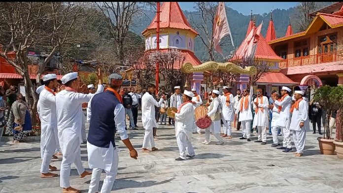 PHOTO-2022-03-13-17-38-40