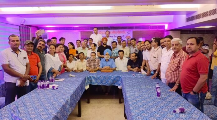 करनाल -हिन्दी पत्रकारिता दिवस पर प्रदेश के वरिष्ठ पत्रकारों ने दिए खबर संकलन और संपादन के टिप्स
