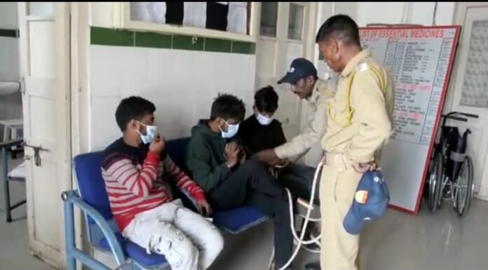 नैनीताल – 3 युवक वाहन चोरी के आरोप में गिरफ्तार
