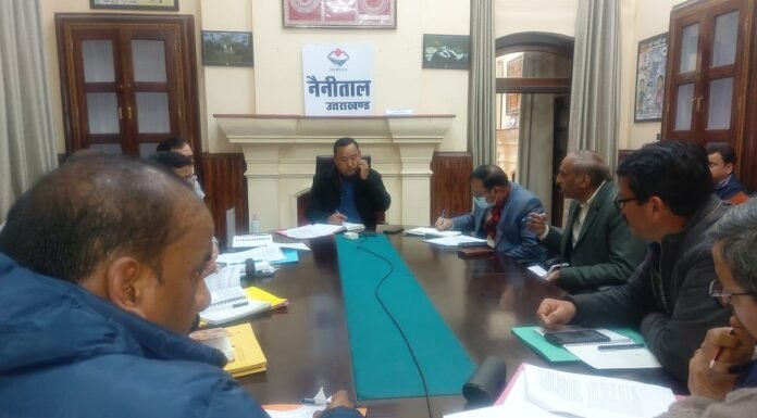 नैनीताल -जनपद में भूस्खलन की स्थिति उत्पन्न न हो को लेकर जिलाधिकारी ने दिए दिशा-निर्देश