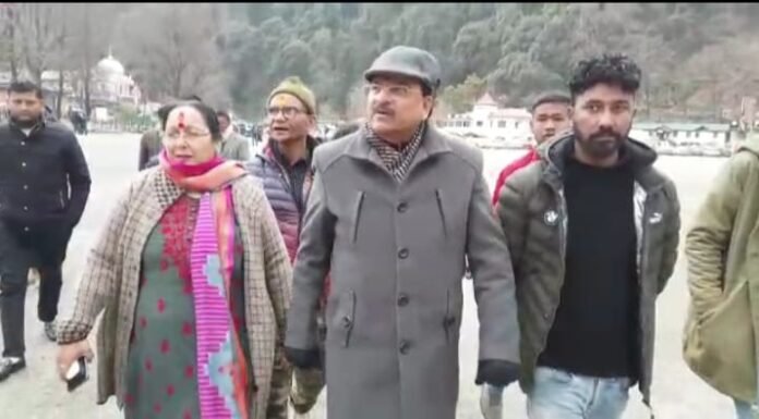 नैनीताल – केंद्रीय रक्षा एवं पर्यटन राज्य मंत्री अजय भट्ट ने सरोवर नगरी में पहुंच कर जन समस्याएं सुनी