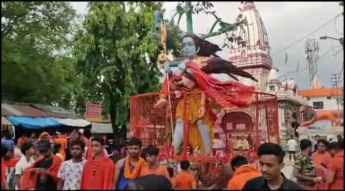 नैनीताल-सावन का महीना शुरू होते ही दक्ष प्रजापति मंदिर में लगी भक्तों की भीड़