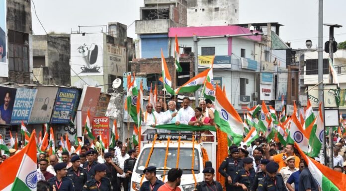 करनाल -करनाल में मुख्यमंत्री की अगुवाई में भव्य तिरंगा यात्रा का आयोजन