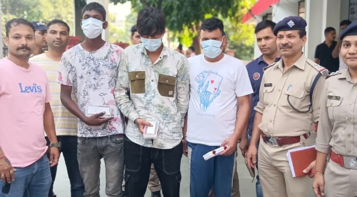 नैनीताल-पुलिस ने बंद घरों में चोरी करने के आरोप में 3 को गिरफ्तार किया