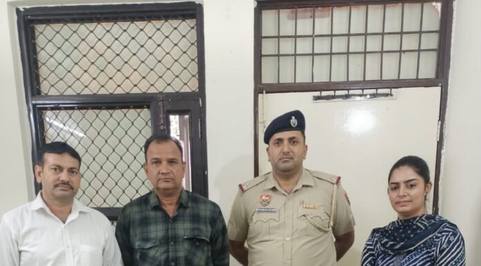 करनाल -पुलिस ने ज्वैलरी चोरी करने वाली महिला आरोपी और उसके साथियों को किया गिरफ्तार
