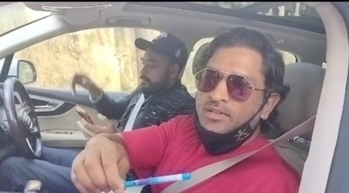 नैनीताल -जाम में फंसे भारतीय क्रिकेट टीम के पूर्व कप्तान एमएस धोनी