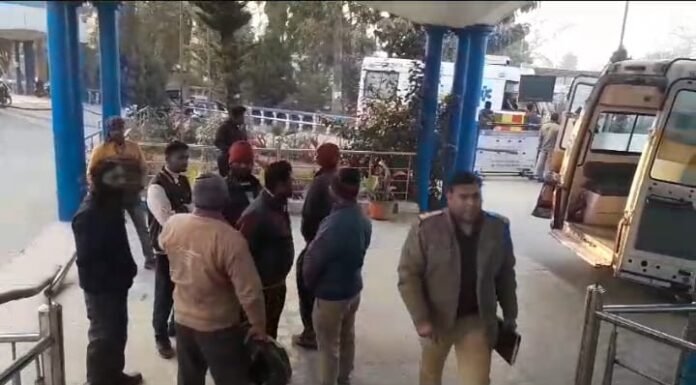 नैनीताल -युवक ने तमंचे से खुद को मारी गोली