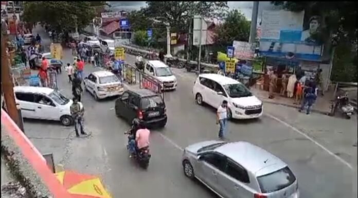 नैनीताल -टैक्सी यूनियन की हड़ताल खत्म होने से यात्रियों को मिली राहत