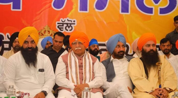करनाल -कांग्रेस नेता झूठ बोलकर लोगों को गुमराह कर रहे: मनोहर लाल
