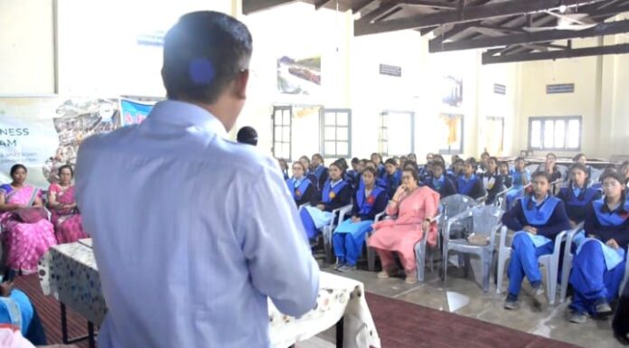 नैनीताल- विकास समिति देहरादून द्वारा प्राकृतिक स्रोतों के संरक्षण हेतु सेमिनार आयोजित किया गया