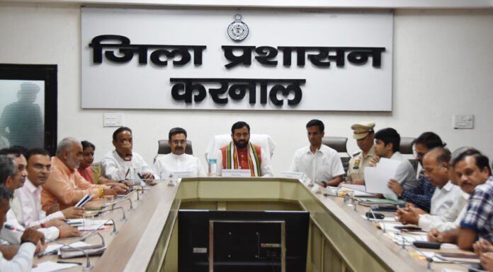 करनाल-प्रत्येक व्यक्ति को सम्मान देकर समस्या का समाधान करें अधिकारी -सीएम