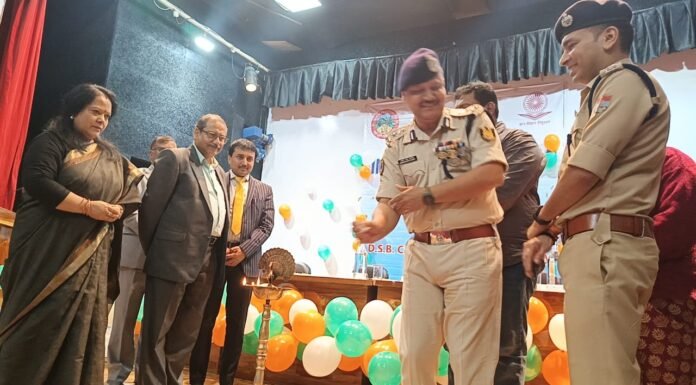 नैनीताल – कुमाऊं विश्वविद्यालय के डीएसबी परिसर में दो दिवसीय दीक्षारंभ कार्यक्रम का शुभारंभ