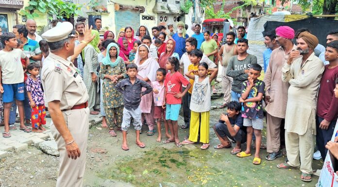 करनाल-न नशा करेंगे, न बेचेंगे-हॉट स्पॉट पर कराई प्रतिज्ञा