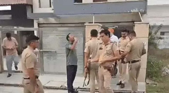 करनाल- करनाल में म्यूजिक कंपनी के ऑफिस पर फायरिंग