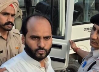 करनाल- – फर्जी आयोग का फर्जी राष्ट्रीय अध्यक्ष गिरफ्तार