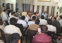 इन्द्री-विश्व हिंदू परिषद के कार्यकर्ताओं द्वारा विधायक को सौंपा ज्ञापन