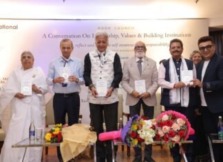 नई दिल्ली -रजनीश जैन की पुस्तक ‘Quiet Excellence’ का विमोचन, नेतृत्व और जीवन मूल्यों पर केंद्रित