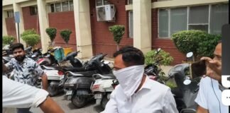 करनाल- एसीबी ने डीसी ऑफिस से रिश्वत मांगने वाला क्लर्क रंगे हाथ किया गिरफ्तार