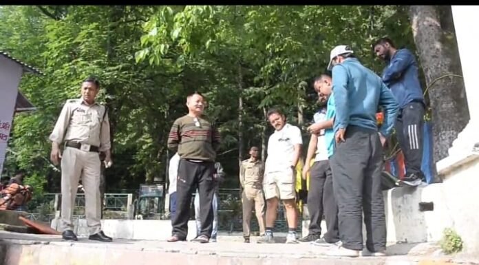 नैनीताल -नैनी झील में मिला व्यक्ति का शव